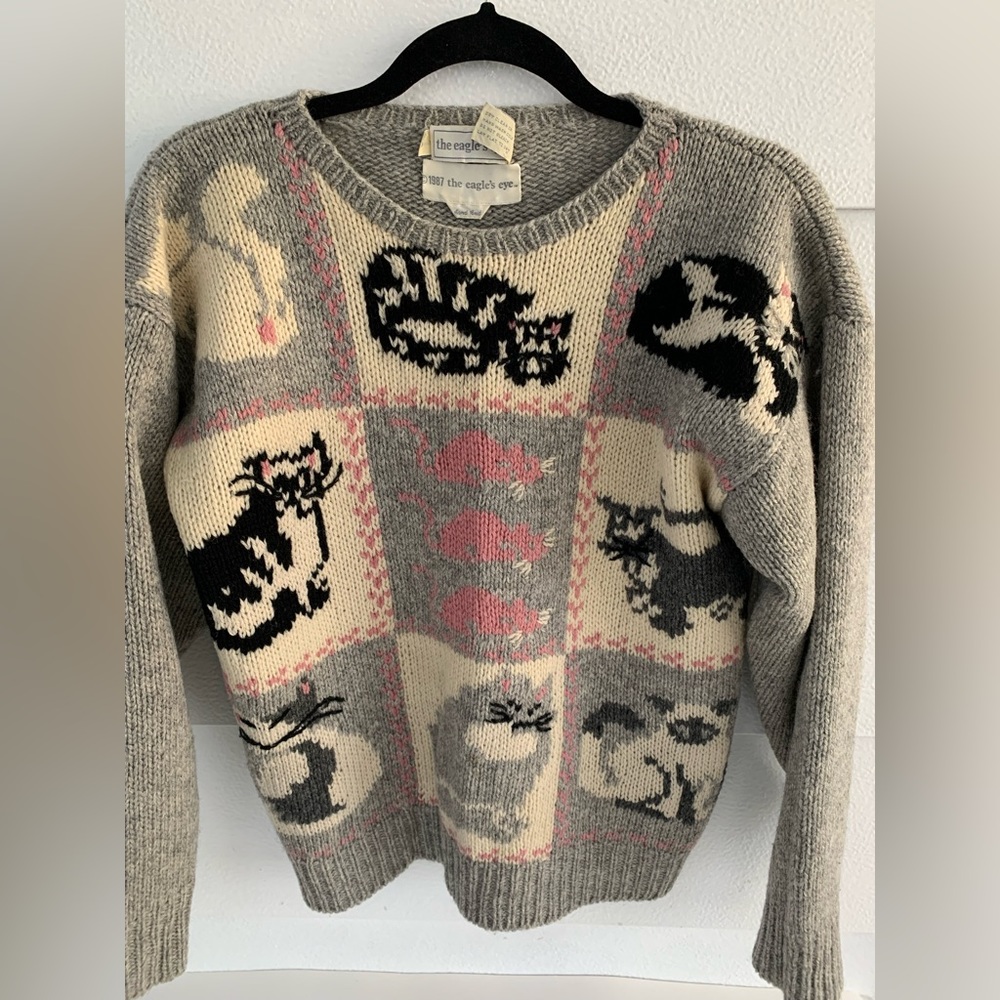 Vintage 80s Eagle’s Eye Hand Knit Cat Sweater
